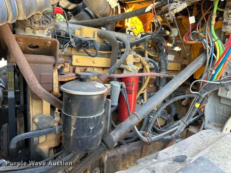 image for item DW2822 2003 International 5500i  dump truck