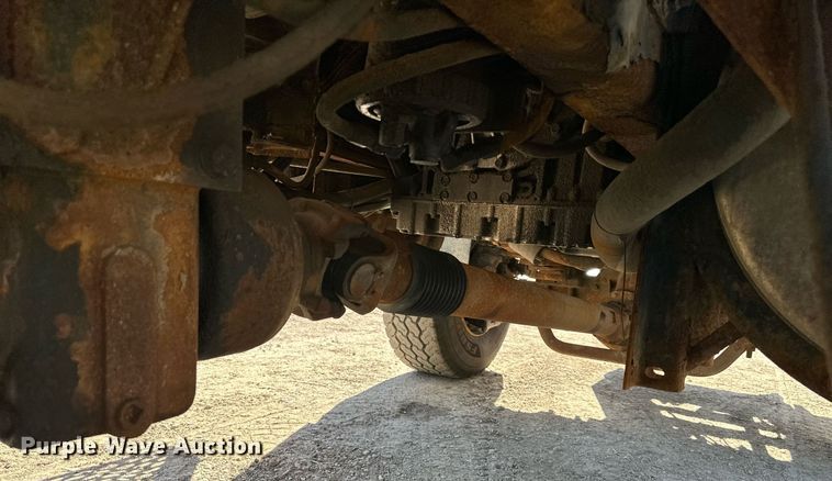 image for item DW2822 2003 International 5500i  dump truck