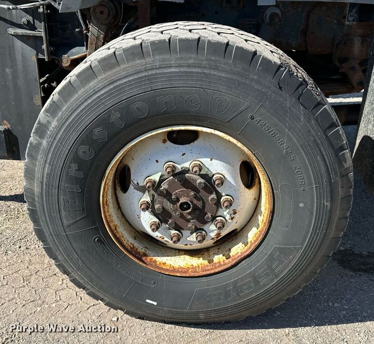 image for item DW2822 2003 International 5500i  dump truck