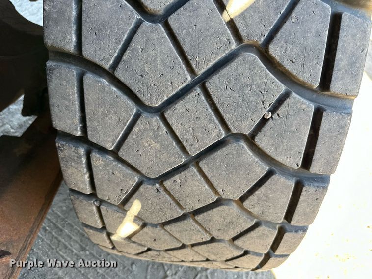 image for item DW2822 2003 International 5500i  dump truck