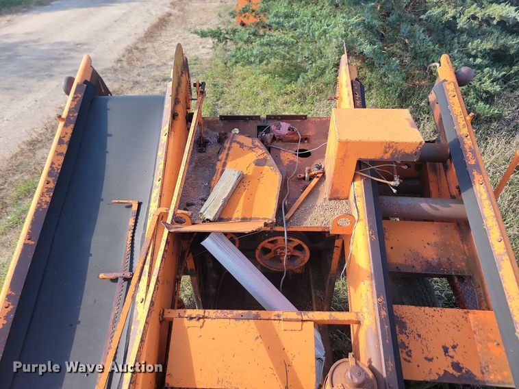 image for item JG9790 (2) chip spreaders