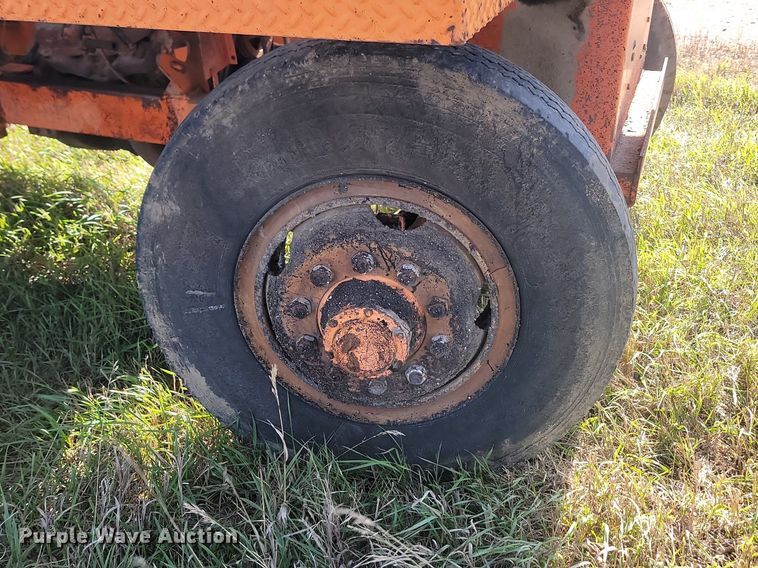 image for item JG9790 (2) chip spreaders