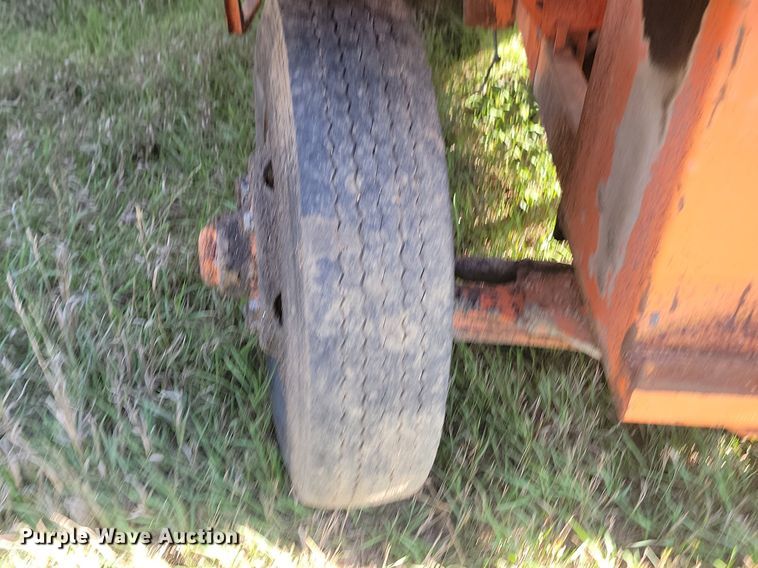 image for item JG9790 (2) chip spreaders