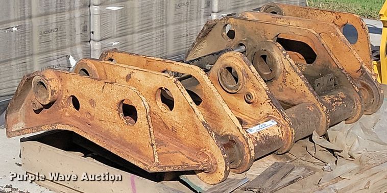 image for item JG9793 Hydraulic quick attach plate