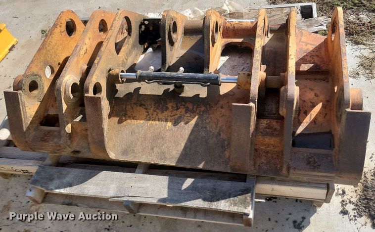 image for item JG9793 Hydraulic quick attach plate