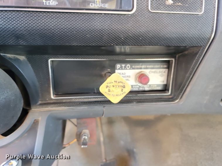 image for item JG9797 1990 Ford F700  dump truck