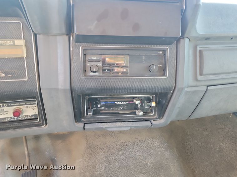 image for item JG9797 1990 Ford F700  dump truck