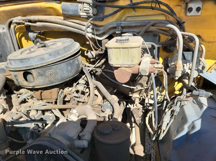 image for item JG9797 1990 Ford F700  dump truck