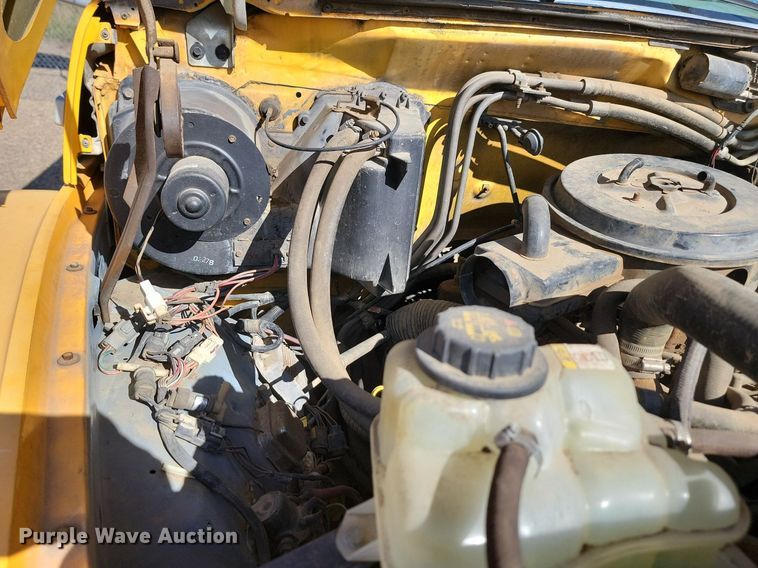 image for item JG9797 1990 Ford F700  dump truck