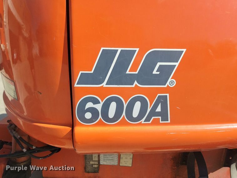 image for item JW9580 1996 JLG 600A  boom lift