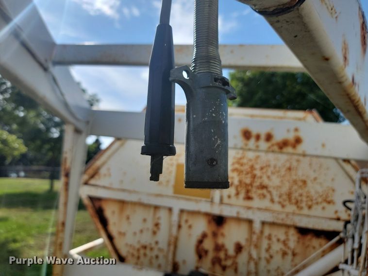 image for item JW9593 1996 Cor-tech  refuse trailer