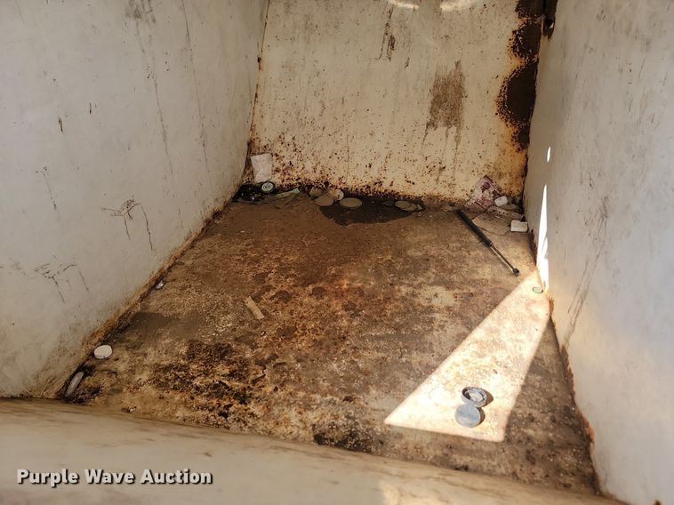 image for item JW9593 1996 Cor-tech  refuse trailer