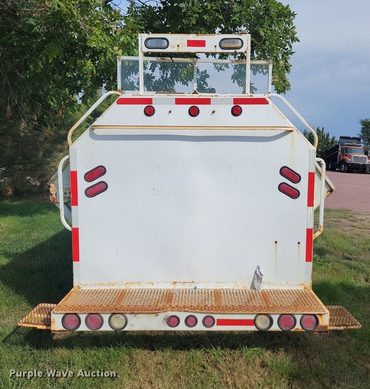 image for item JW9594 2002 Cor-tech  refuse trailer