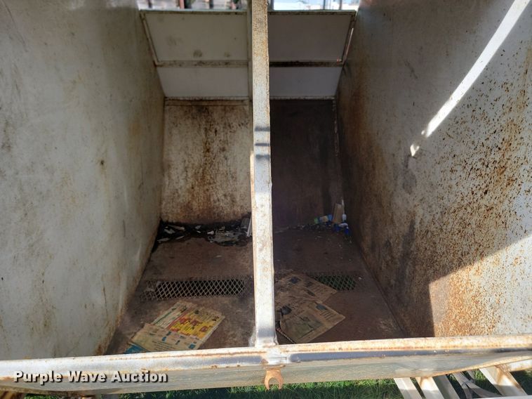 image for item JW9594 2002 Cor-tech  refuse trailer