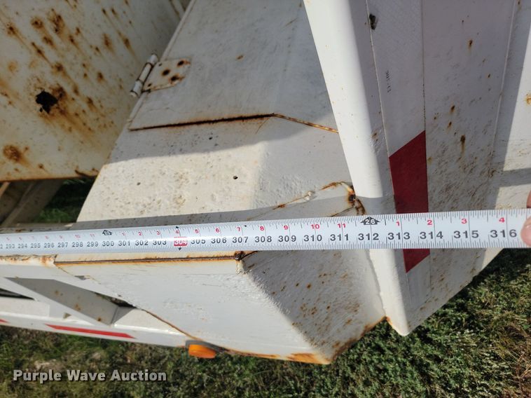 image for item JW9594 2002 Cor-tech  refuse trailer