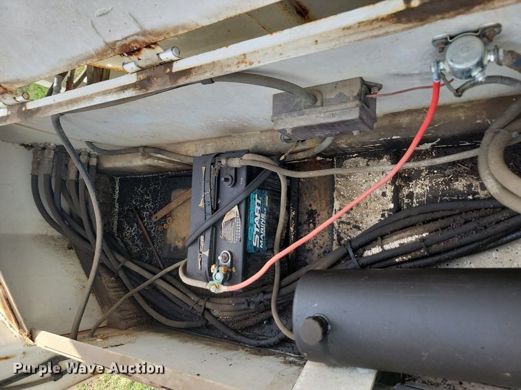 image for item JW9594 2002 Cor-tech  refuse trailer