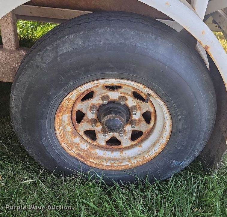 image for item JW9594 2002 Cor-tech  refuse trailer