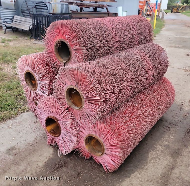 image for item JW9595 (6) 67" L brooms