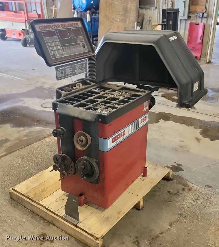 image for item JW9599 Coats 950  wheel balancer