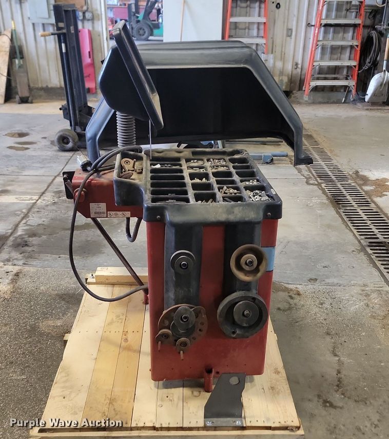 image for item JW9599 Coats 950  wheel balancer