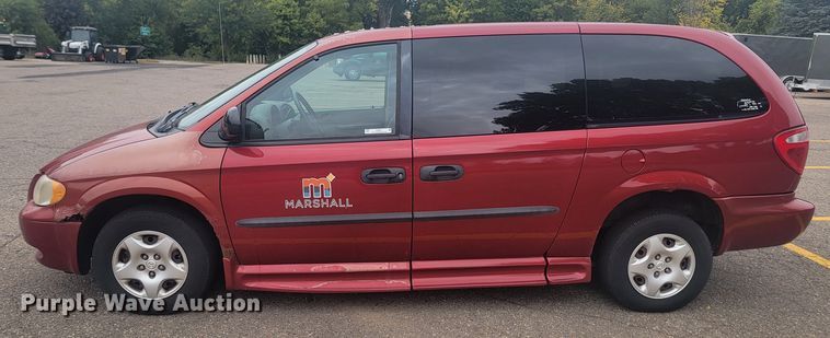 image for item JW9611 2003 Dodge Grand Caravan SE  handicap accessible van