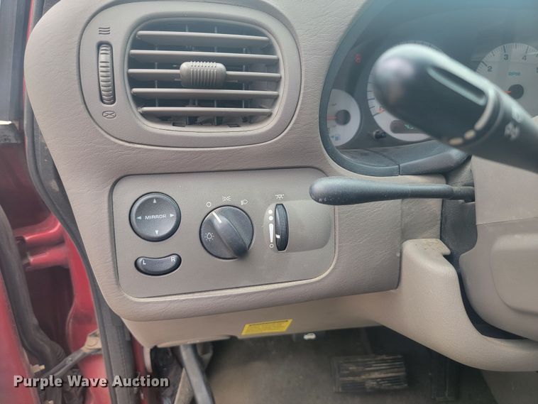 image for item JW9611 2003 Dodge Grand Caravan SE  handicap accessible van