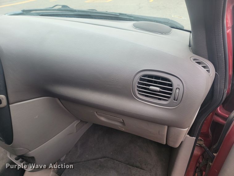 image for item JW9611 2003 Dodge Grand Caravan SE  handicap accessible van