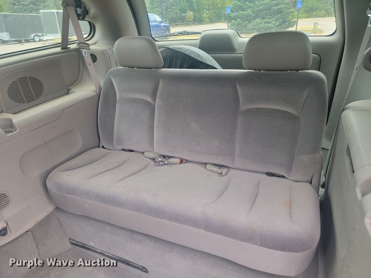 image for item JW9611 2003 Dodge Grand Caravan SE  handicap accessible van