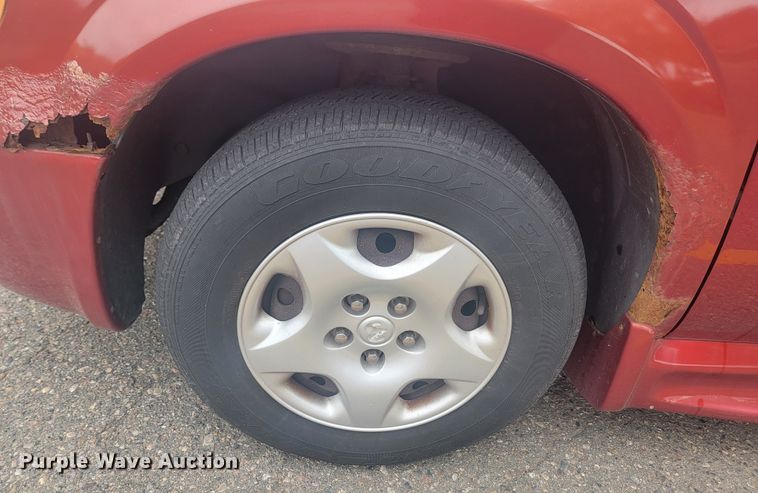 image for item JW9611 2003 Dodge Grand Caravan SE  handicap accessible van