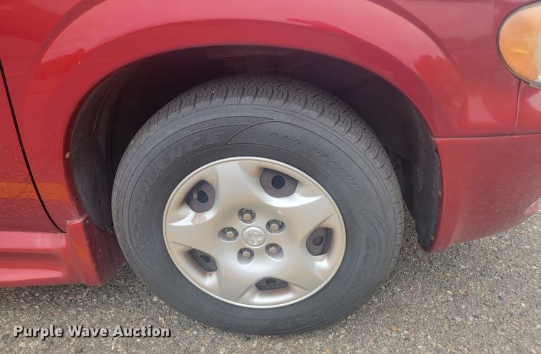 image for item JW9611 2003 Dodge Grand Caravan SE  handicap accessible van