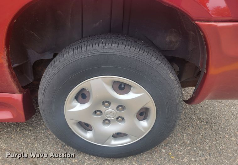 image for item JW9611 2003 Dodge Grand Caravan SE  handicap accessible van