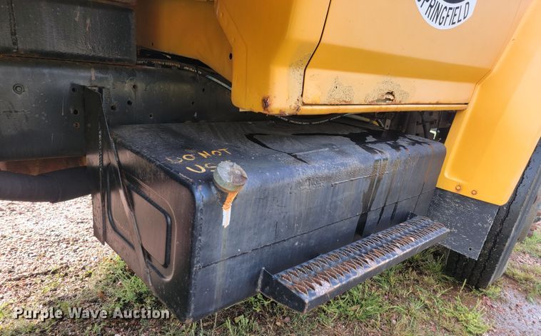 image for item JW9629 1984 Ford F800 dump flatbed truck