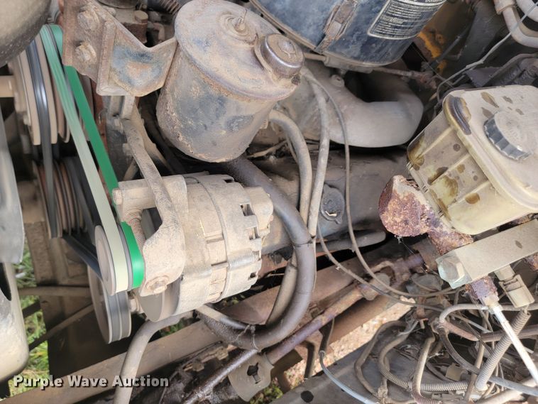 image for item JW9629 1984 Ford F800 dump flatbed truck