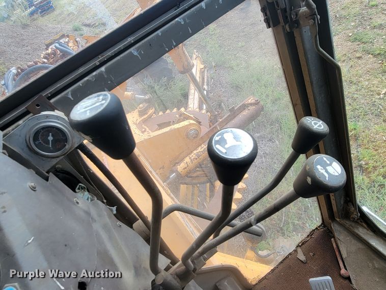 image for item JW9631 Champion  720 motor grader