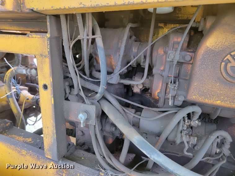 image for item JW9631 Champion  720 motor grader