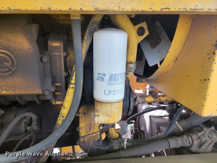 image for item JW9631 Champion  720 motor grader