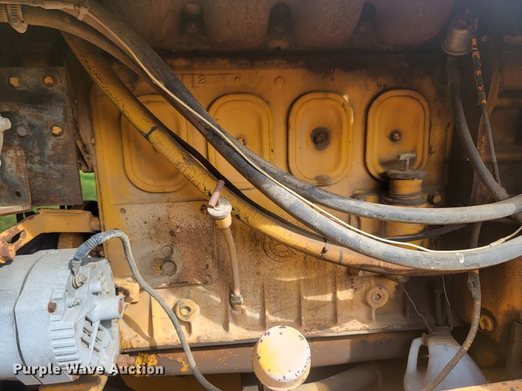 image for item JW9631 Champion  720 motor grader