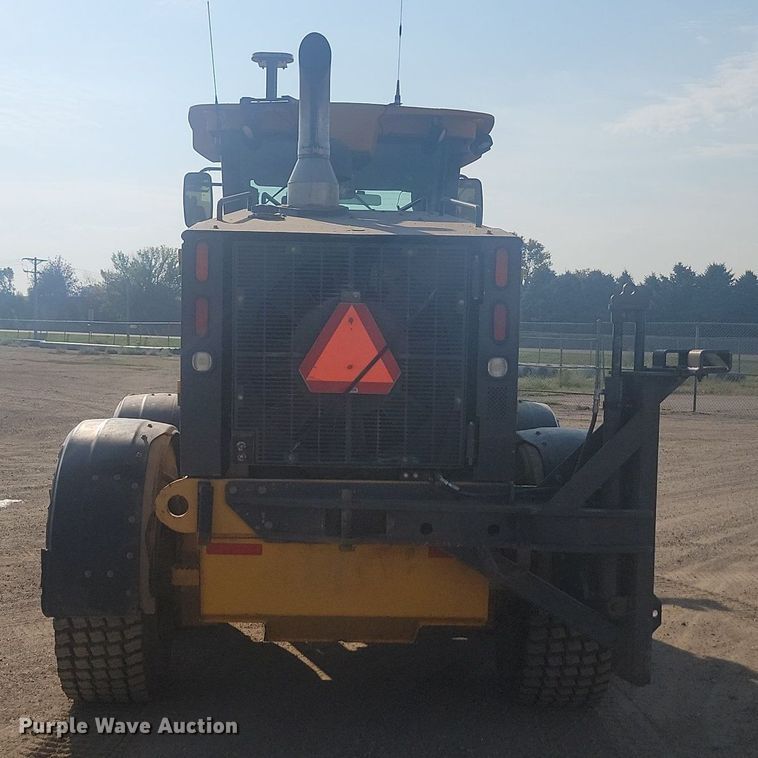 image for item JW9697 2012 John Deere 772GP  motor grader