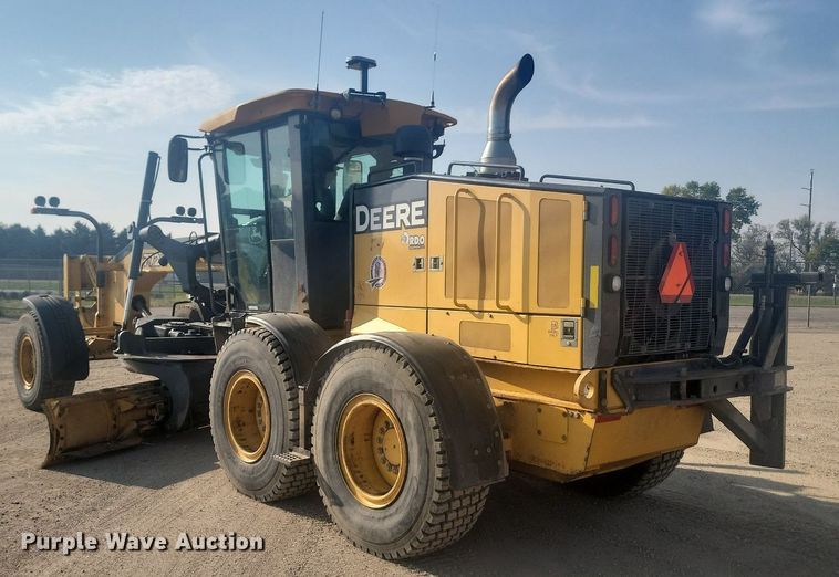 image for item JW9697 2012 John Deere 772GP  motor grader