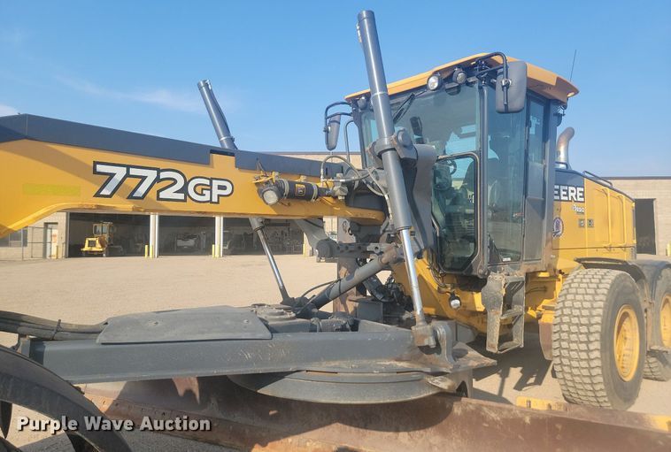 image for item JW9697 2012 John Deere 772GP  motor grader