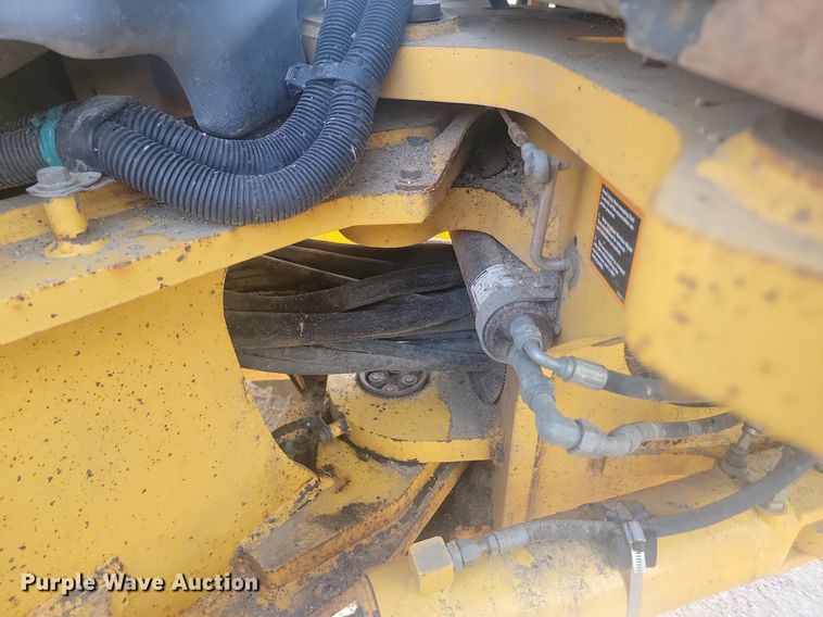 image for item JW9697 2012 John Deere 772GP  motor grader