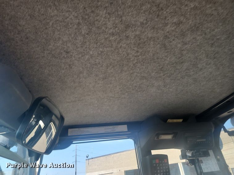 image for item JW9697 2012 John Deere 772GP  motor grader