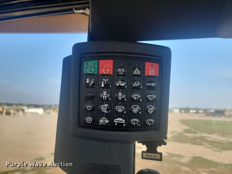 image for item JW9697 2012 John Deere 772GP  motor grader