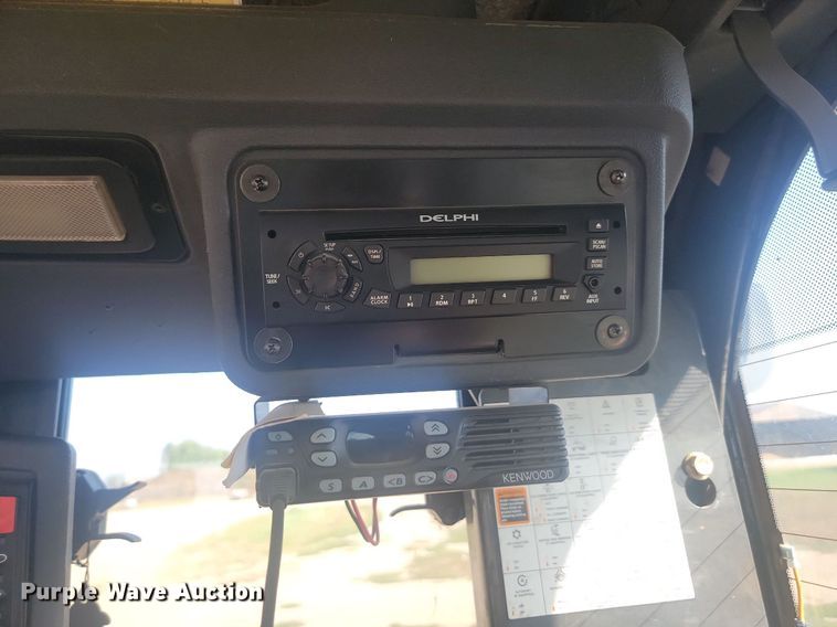 image for item JW9697 2012 John Deere 772GP  motor grader