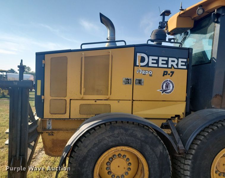 image for item JW9697 2012 John Deere 772GP  motor grader