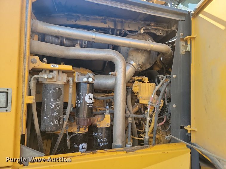 image for item JW9697 2012 John Deere 772GP  motor grader