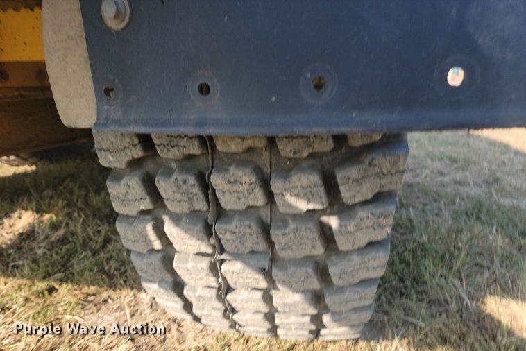 image for item JW9697 2012 John Deere 772GP  motor grader