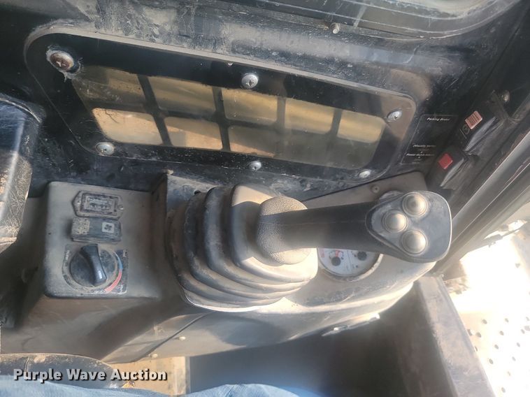 image for item JW9698 2010 Terex PT-80  tracked skid steer loader