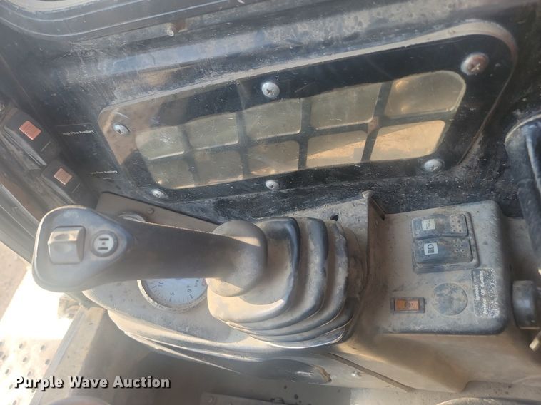 image for item JW9698 2010 Terex PT-80  tracked skid steer loader