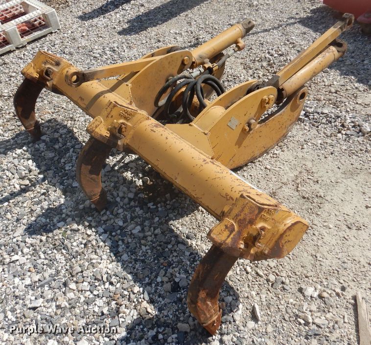 image for item JY9595 Caterpillar N03  ripper